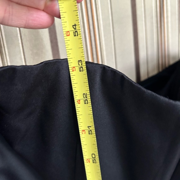 Fame and Partners black gown - Picture 5 of 9